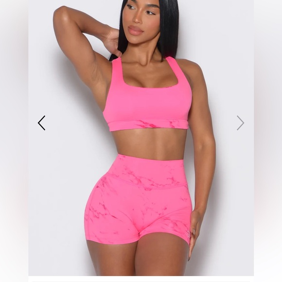 *NEW* SQUARE NECK BRA 
Pink Marble Square Neck Bra Size XL (runs small) - Picture 7 of 9